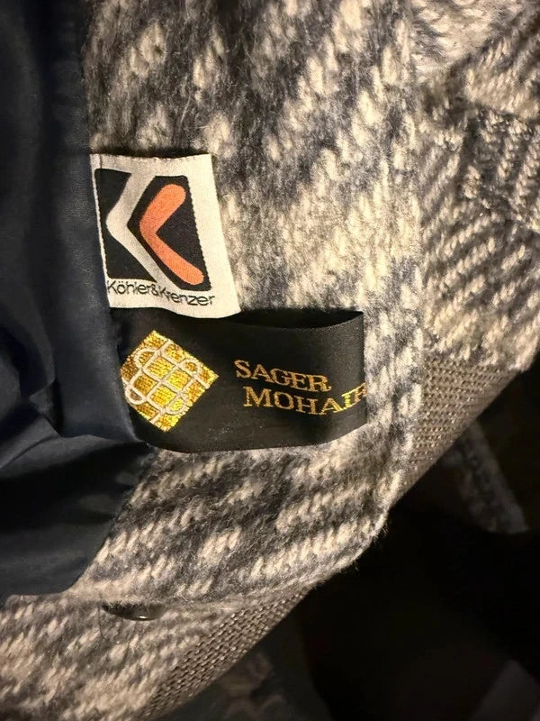 Metki Köhler & Krenzer i Sager Mohair wewnątrz płaszcza w kratę