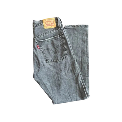Szare jeansy Levi's 501 vintage z TrickandChic, klasyczny krój z czerwoną metką i zapięciem na guziki