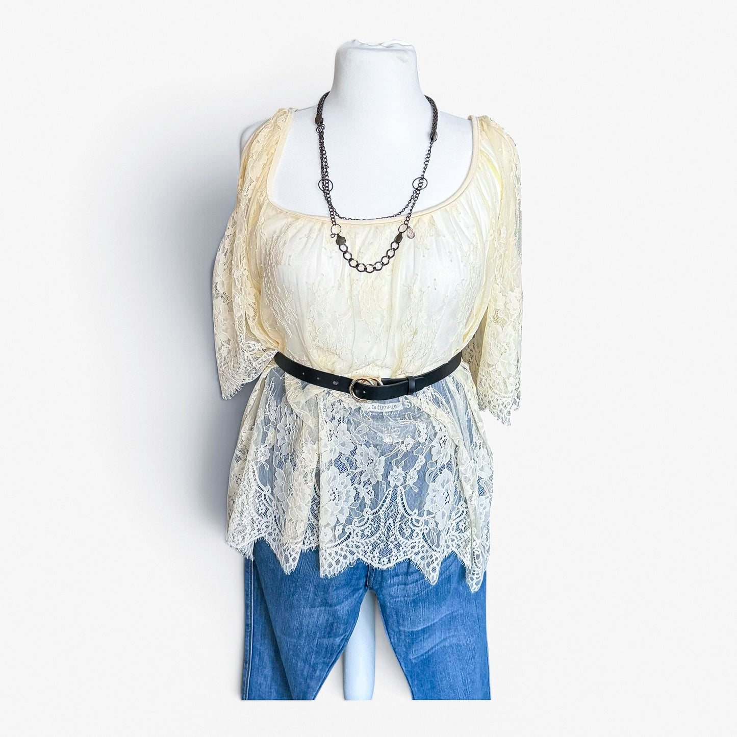 Bluzka firankowa otwarte rękawy 44/46 XXL second hand | TrickandChic