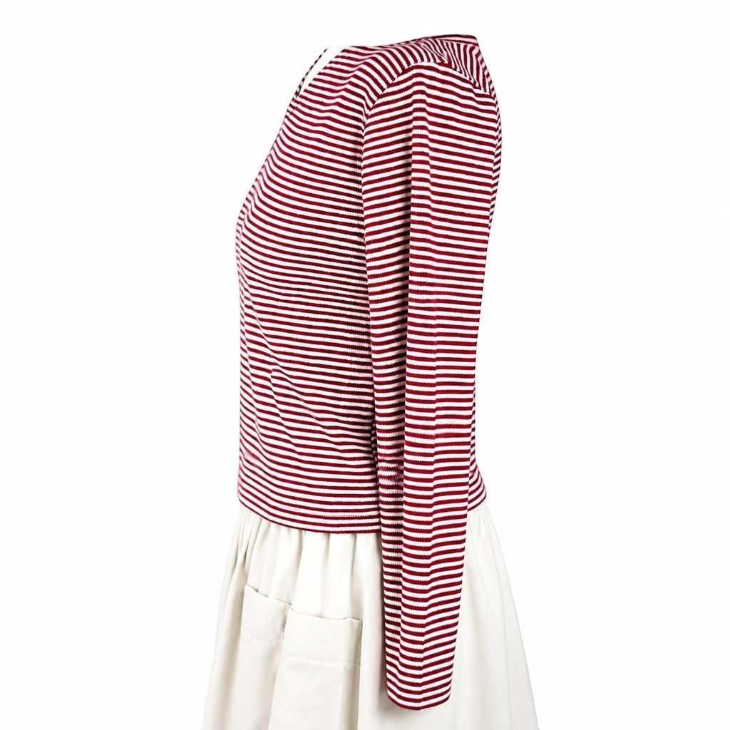 Damski top TrickandChic Beyond Vintage w czerwono-białe paski z długim rękawem i zamkiem przy dekolcie, widok z boku.