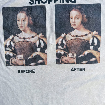 Beżowy damski T-shirt TrickandChic z zabawnym nadrukiem graficznym przedstawiającym historyczny portret przed i po zakupach