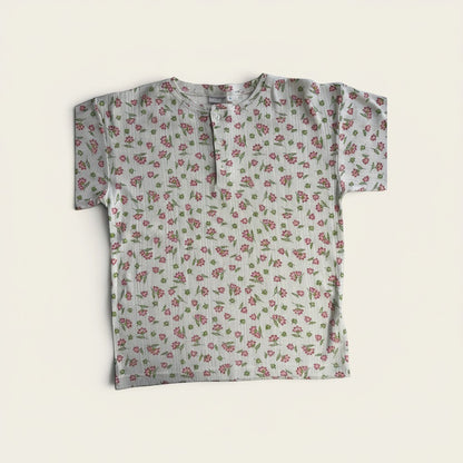 Damska bluzka TrickandChic Vroom & Dreesmann w kwiatowy wzór z guzikami przy dekolcie, styl vintage